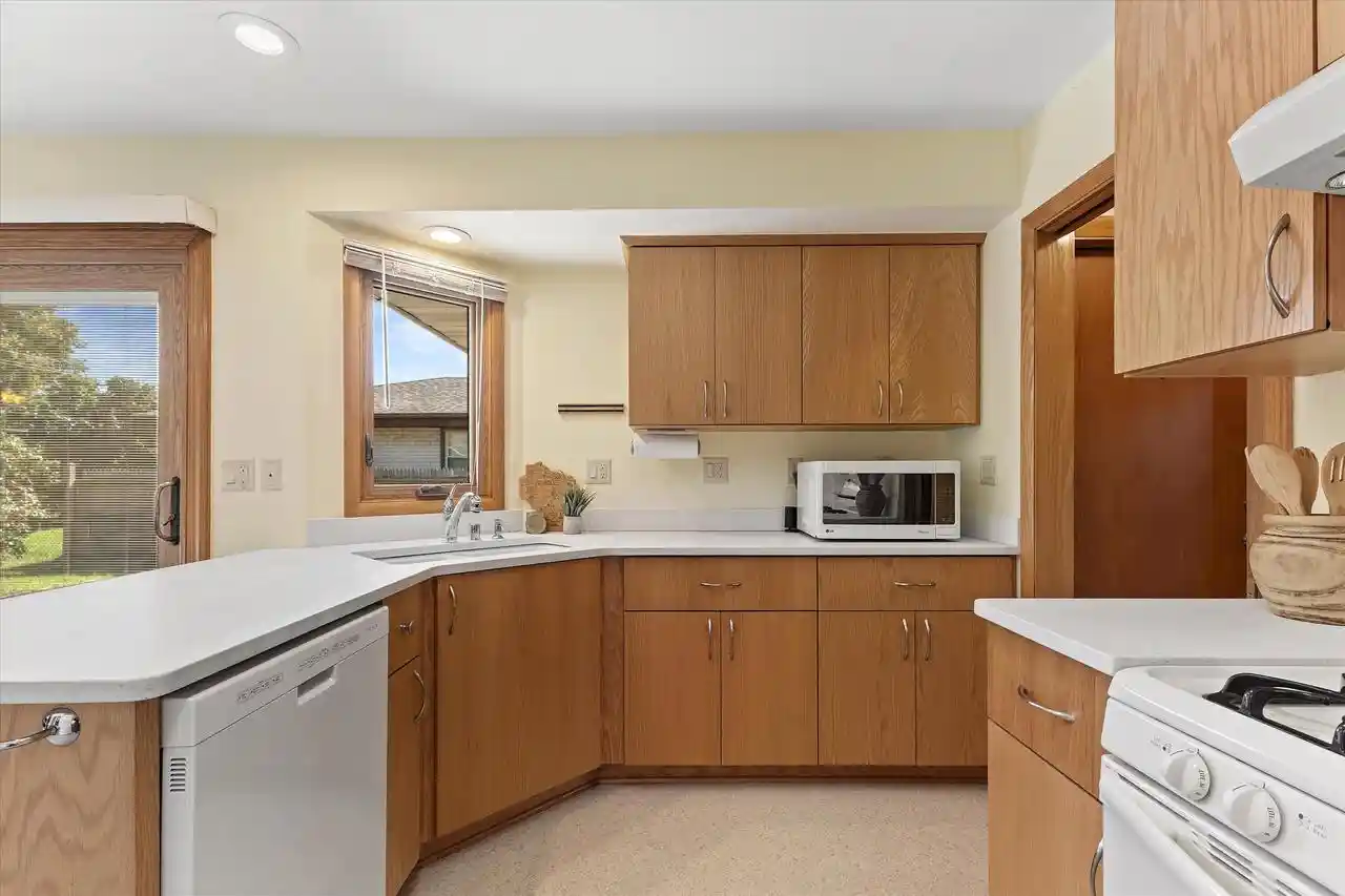 Photo 3 of Single family home for sale at 4978 S 24 Street Street, Milwaukee, WI 53221 | MLS# 1977752 | Listing updated on 2026-08-28