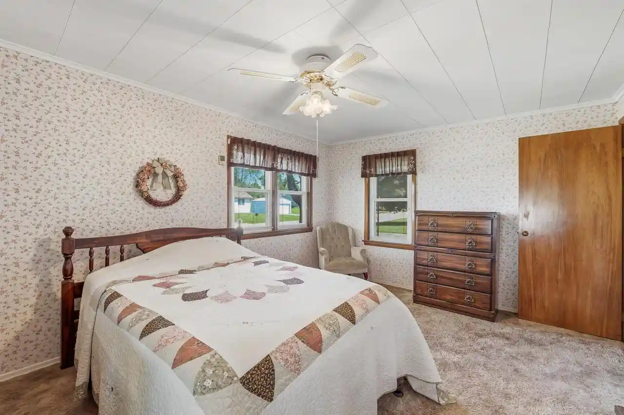3rd image of 520 Park Street Street, Juneau, WI 53039 | MLS# 1977756