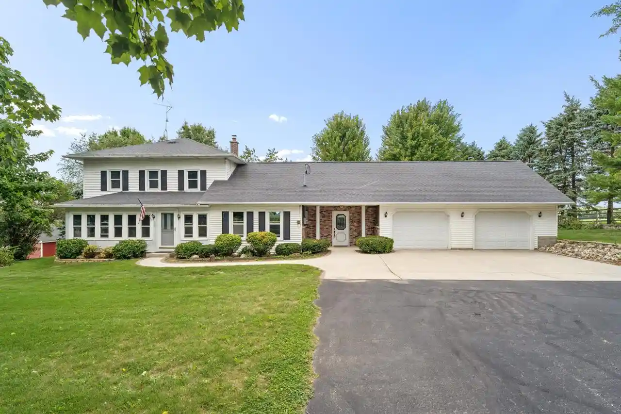 Photo 1 of Single family home for sale at N4524 Mulletview Road Road, Campbellsport, WI 53010 | MLS# 1977757 | Listing updated on 2026-08-28