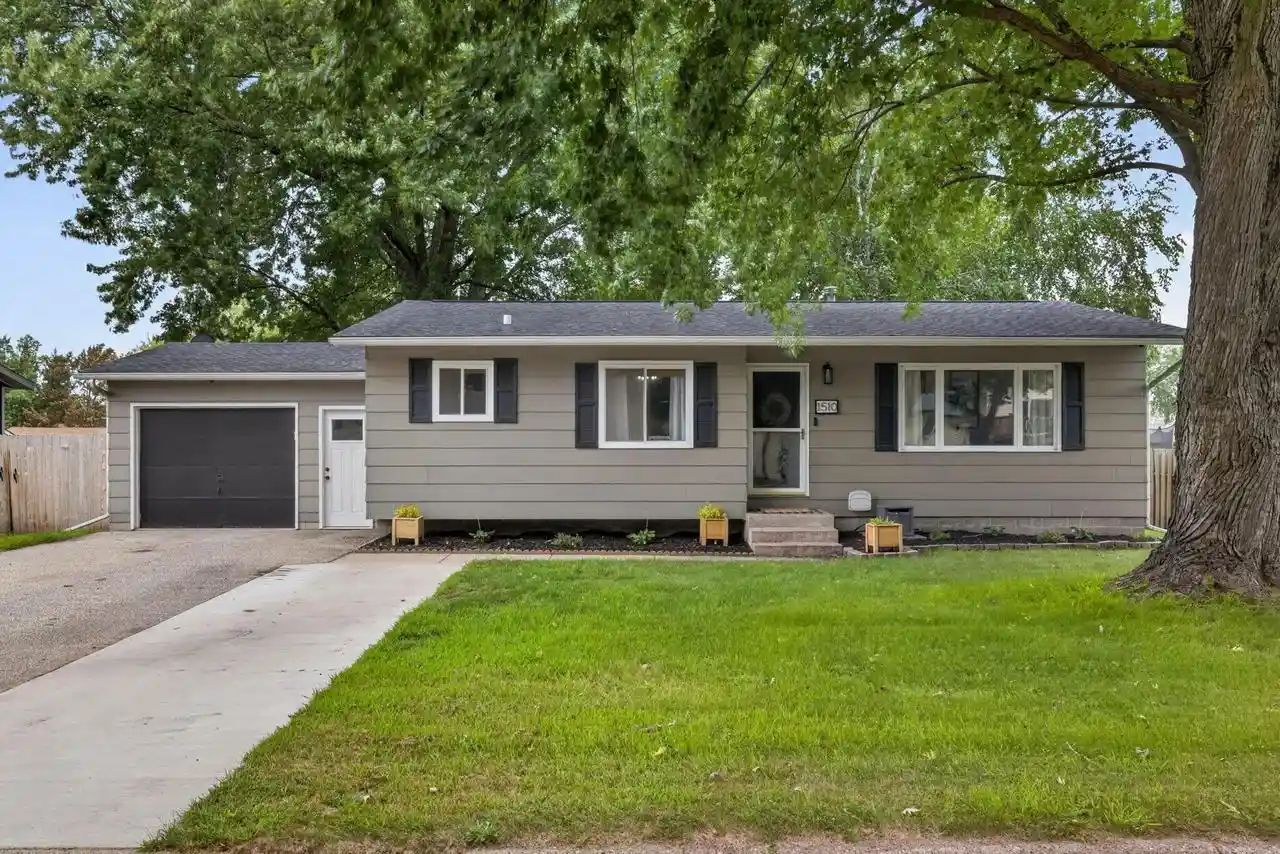 Photo 1 of Sale Pending at 1510 Cliffview Dr Dr, Holmen, WI 54636 | MLS# 1977761 | Listing updated on 2026-08-28