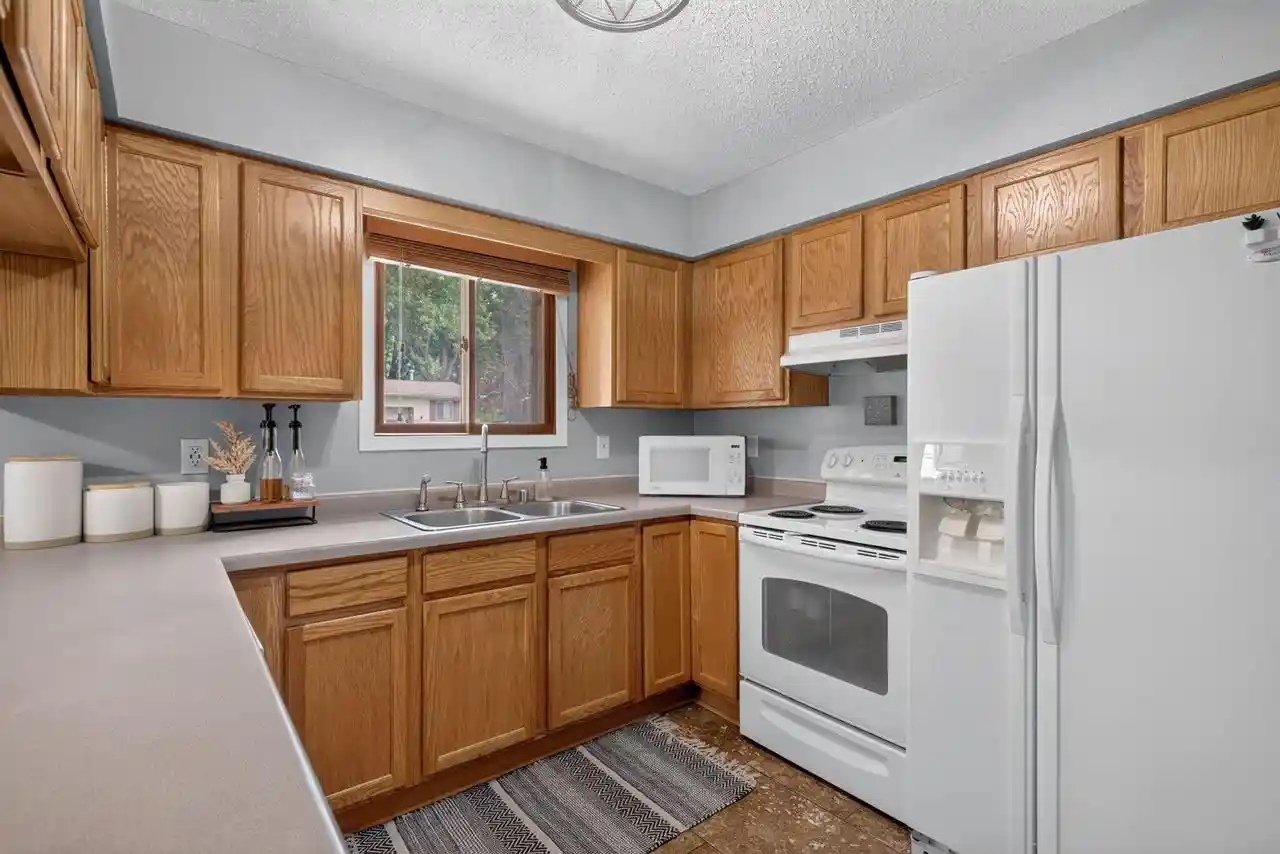 Photo 3 of Sale Pending at 1510 Cliffview Dr Dr, Holmen, WI 54636 | MLS# 1977761 | Listing updated on 2026-08-28