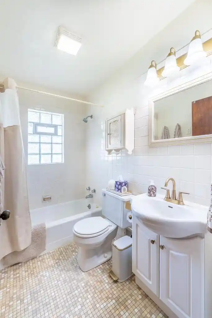 Photo 3 of Single family home for sale at 5915 43Rd Avenue Avenue, Kenosha, WI 53144 | MLS# 1977763 | Listing updated on 2026-09-15