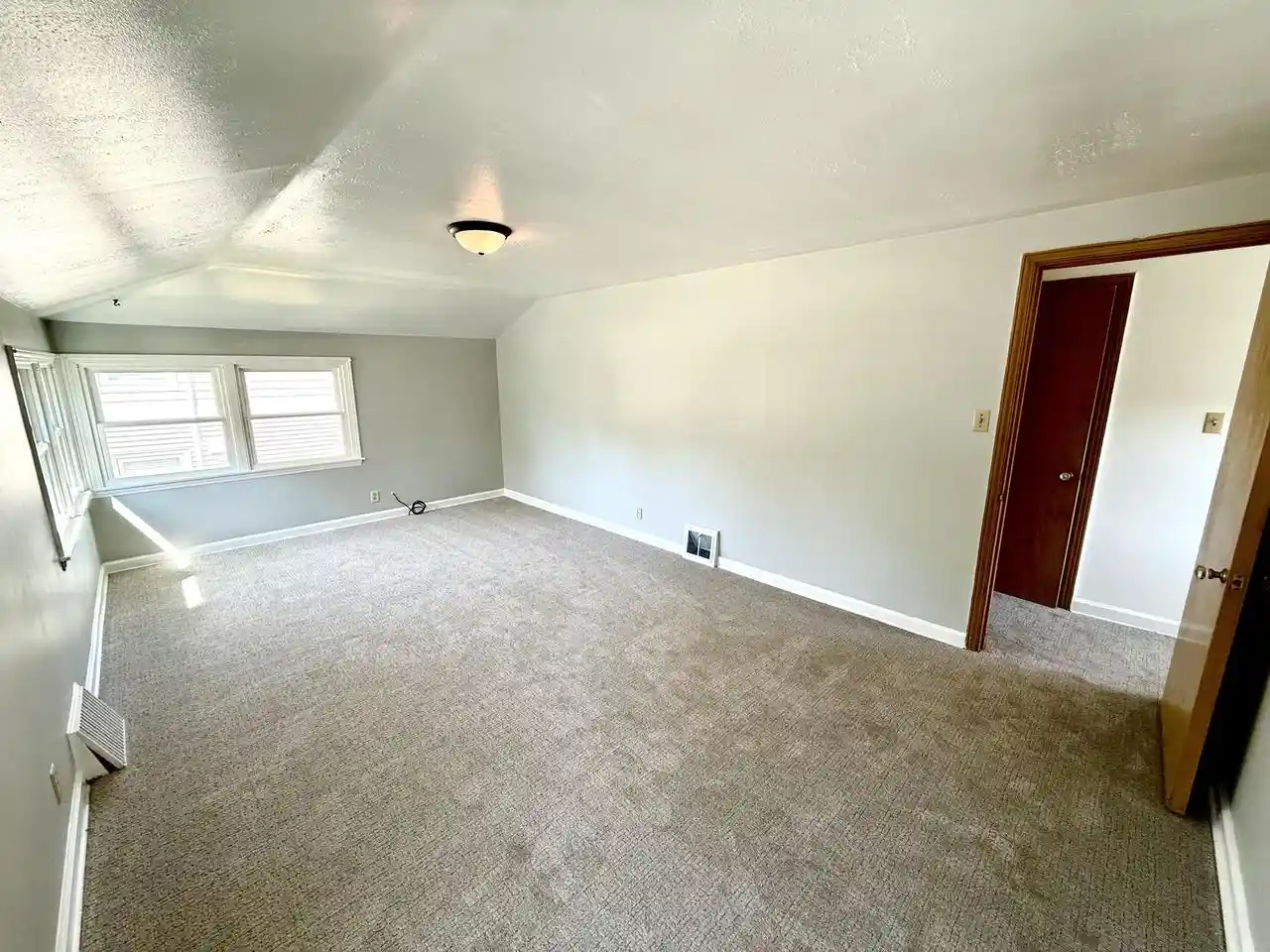 Photo 3 of Single family home for sale at 4510 W Tripoli Avenue Avenue, Milwaukee, WI 53220 | MLS# 1977771 | Listing updated on 2026-09-11