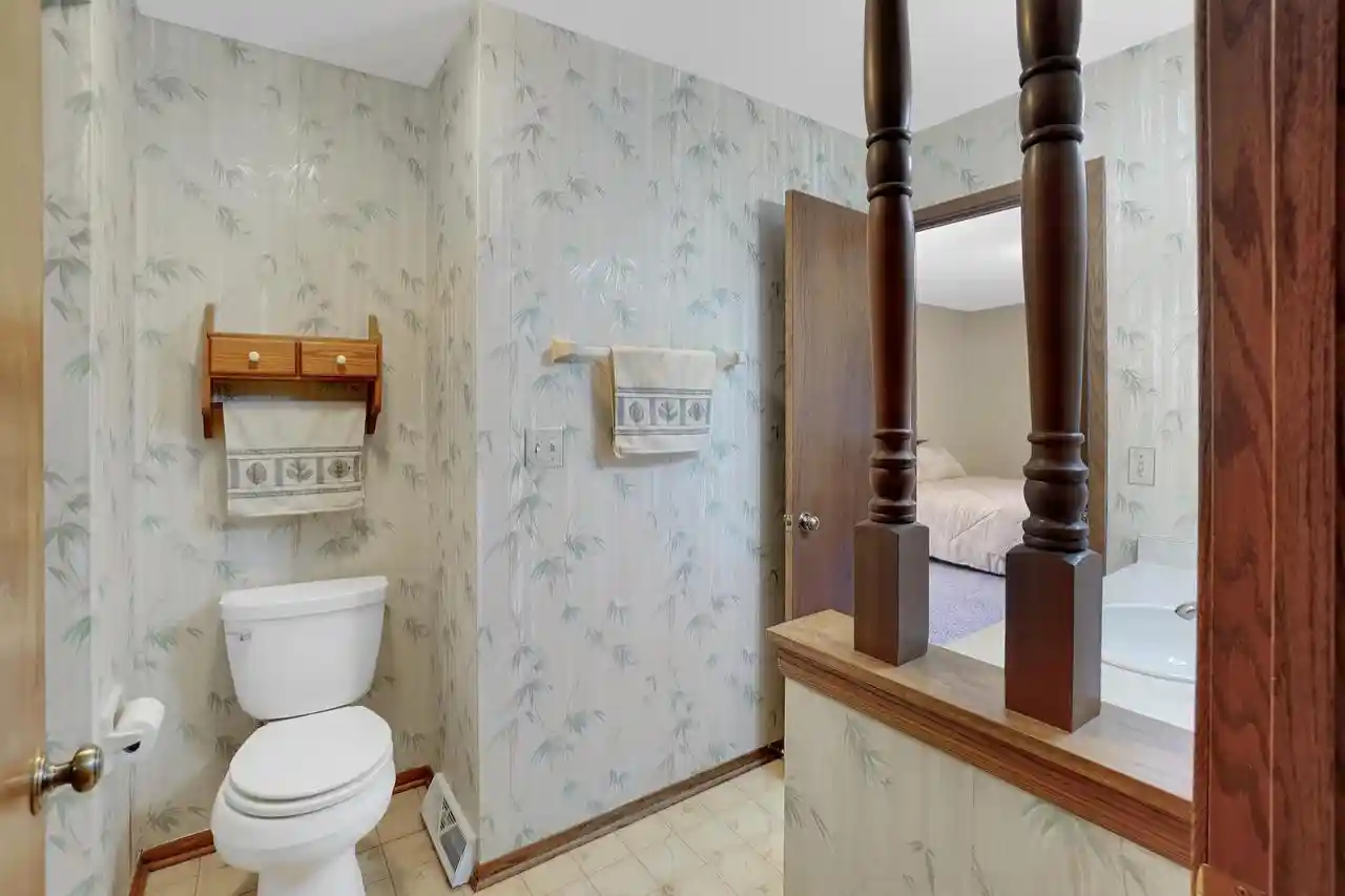 Photo 4 of Single family home for sale at 4495 S Church Dr Dr, New Berlin, WI 53151 | MLS# 1977770 | Listing updated on 2026-09-22