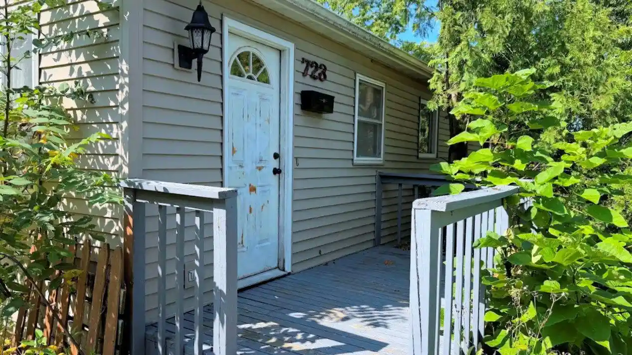 Photo 3 of Single family home for sale at 723 9th Avenue Avenue, Baraboo, WI 53913 | MLS# 2031276 | Listing updated on 2026-08-31