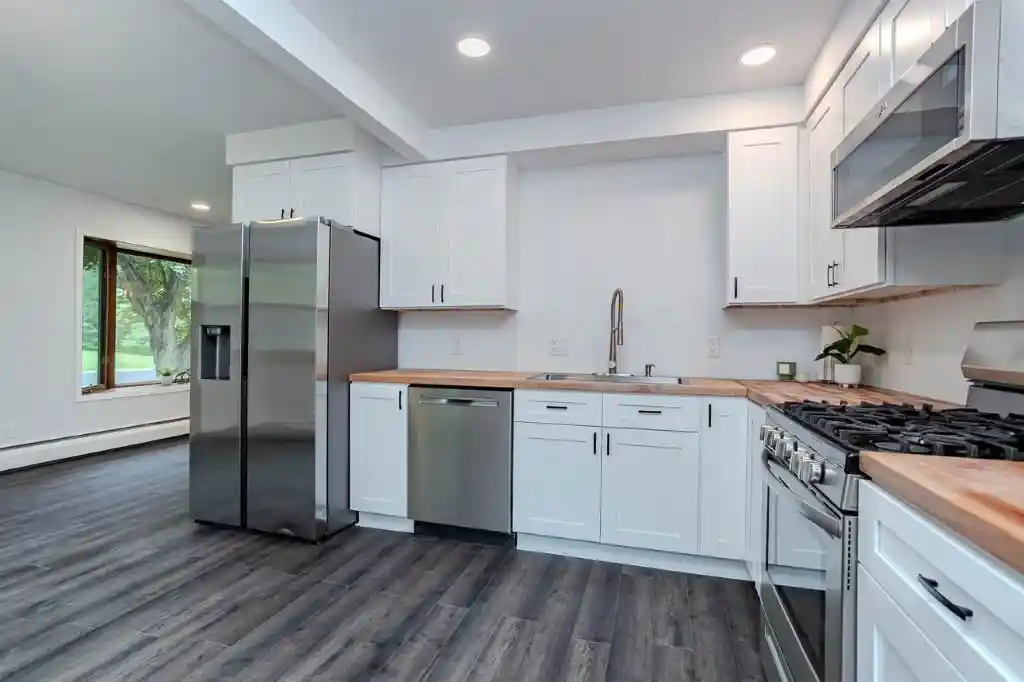 Photo 2 of Single family home for sale at 717 Southline Road Road, Rothschild, WI 54474 | MLS# 22604165 | Listing updated on 2026-08-28