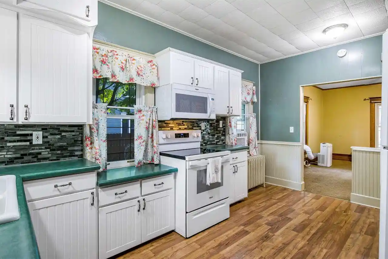 Photo 3 of Single family home for sale at 410 N Pine St, Reedsburg, WI 53959 | MLS# 2031280 | Listing updated on 2026-09-14