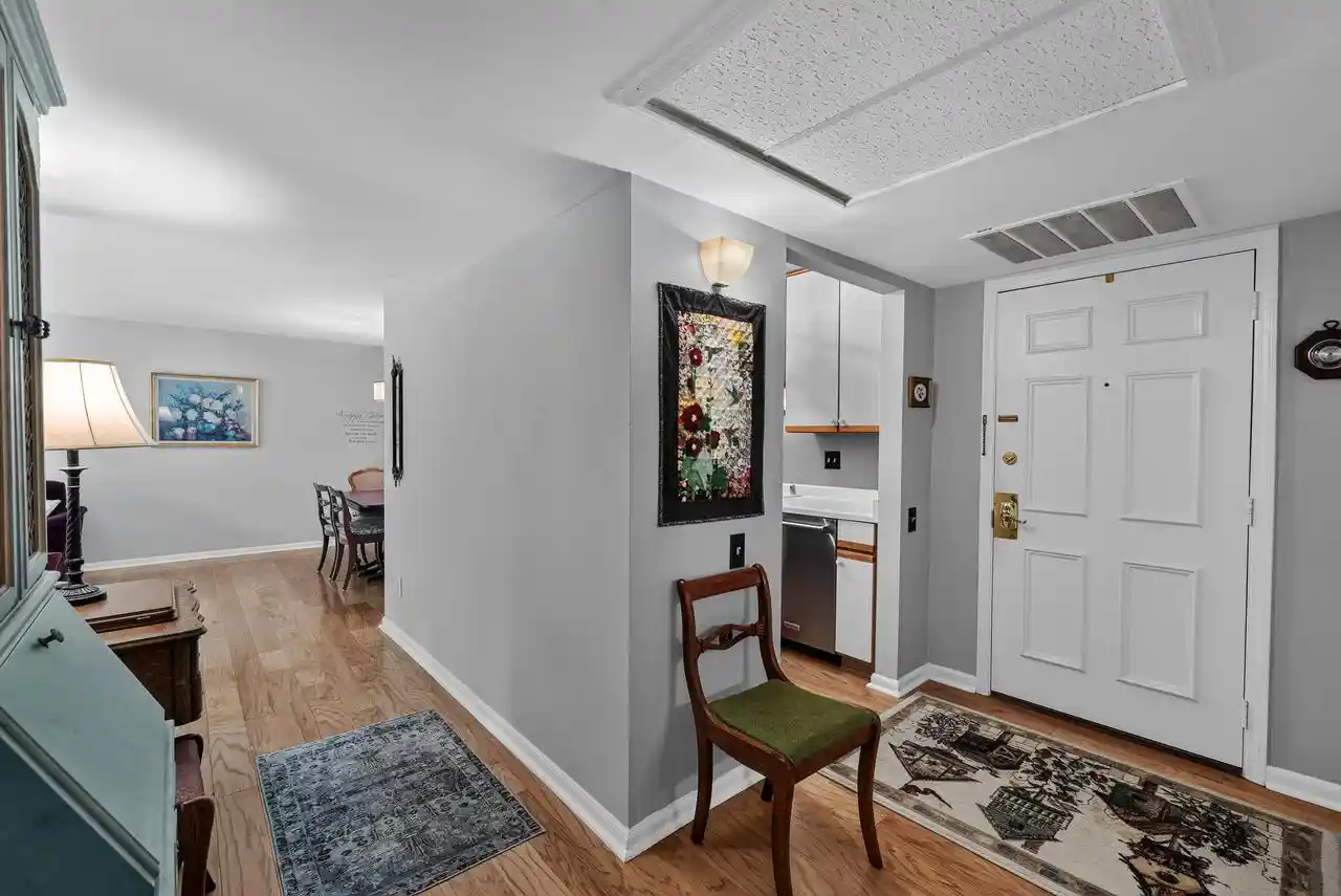 Photo 4 of Condo for sale at 940 W Heritage Ct #104, Mequon, WI 53092 | MLS# 1977787 | Listing updated on 2026-09-18