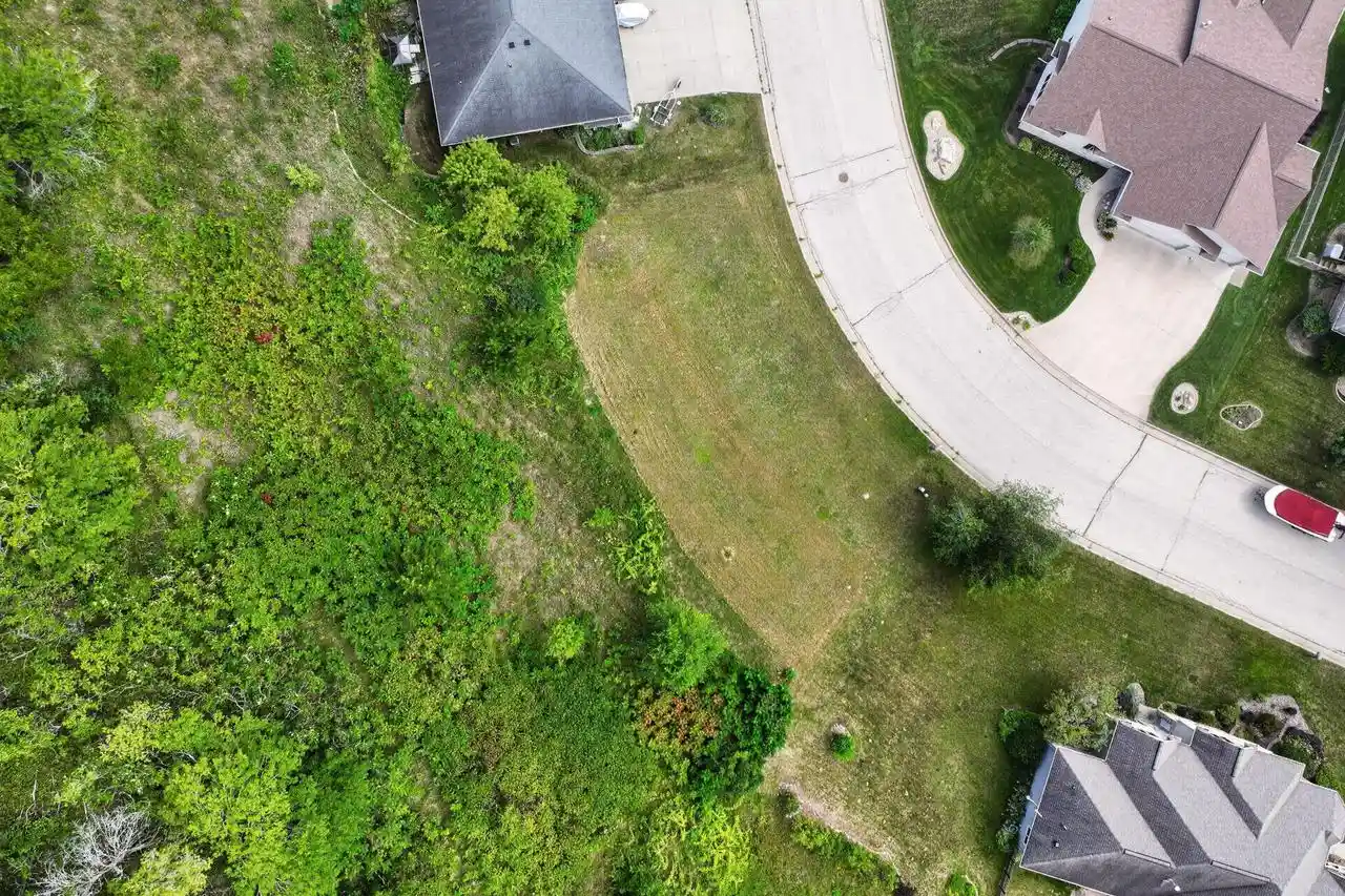 Photo 3 of Land for sale at 612 13th Street N Street N, La Crescent, MN 55947 | MLS# 1977790 | Listing updated on 2026-08-27