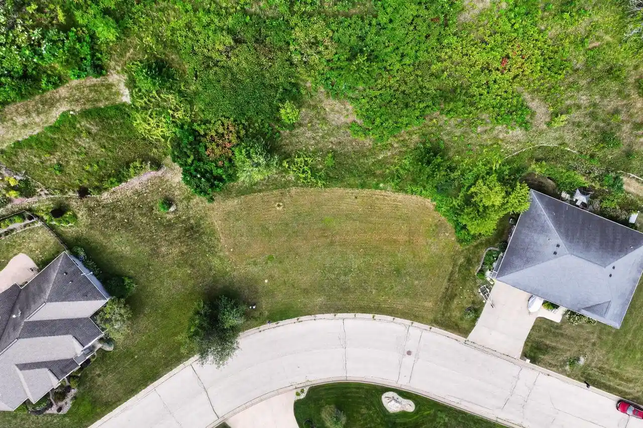 Photo 3 of Land for sale at 612 13Th Street N Street N, La Crescent, MN 55947 | MLS# 1977790 | Listing updated on 2026-08-27