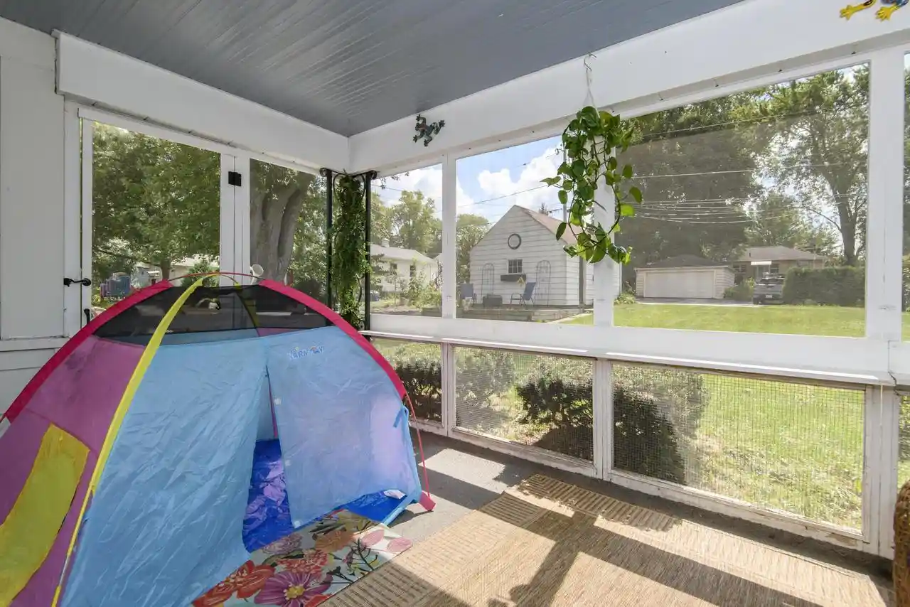 Photo 4 of Single family home for sale at 129 W Laflin Avenue Avenue, Waukesha, WI 53186 | MLS# 1977788 | Listing updated on 2026-09-01