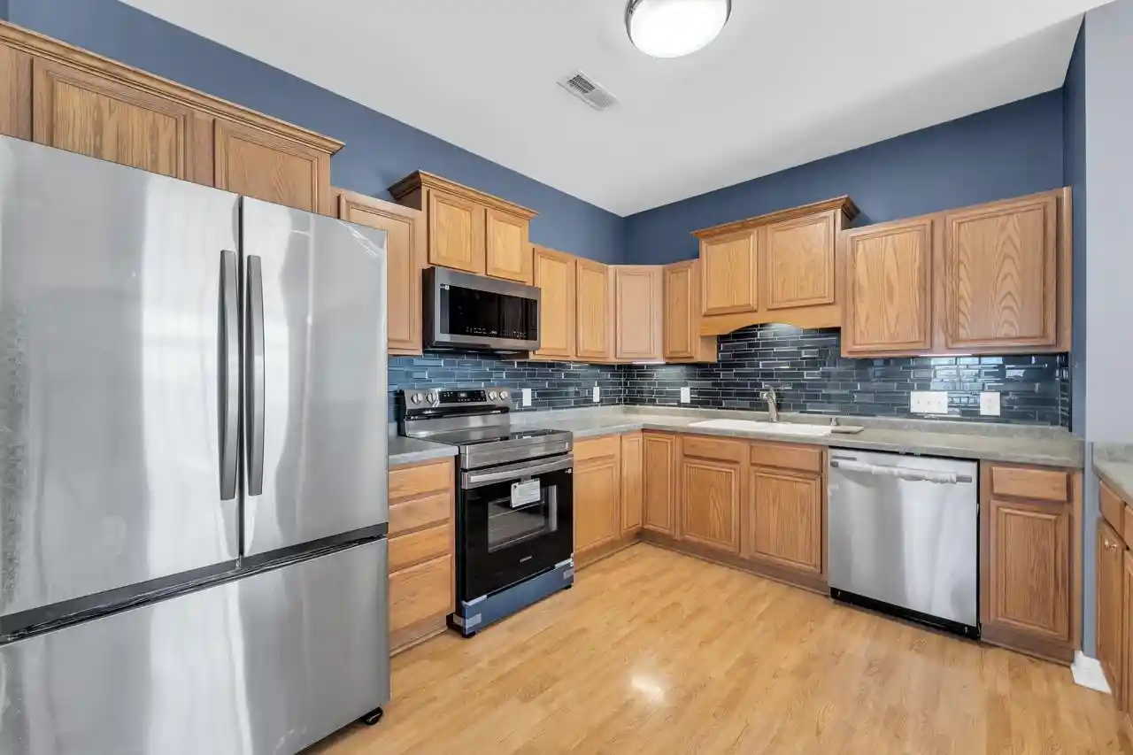 2nd image of 981 Hastings Court Court #202, Racine, WI 53406 | MLS# 1977796