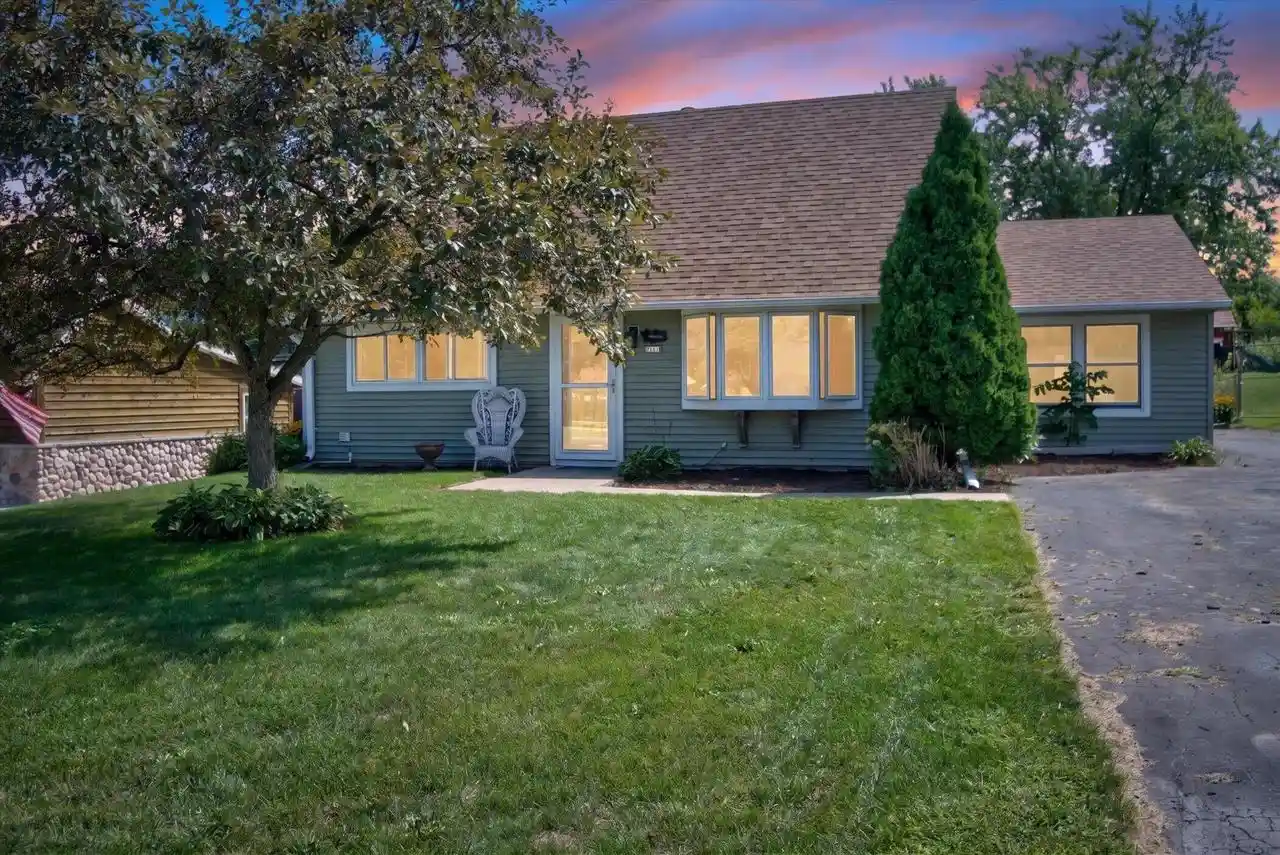 1st image of 7101 W Allerton Avenue Avenue, Greenfield, WI 53220 | MLS# 1977794