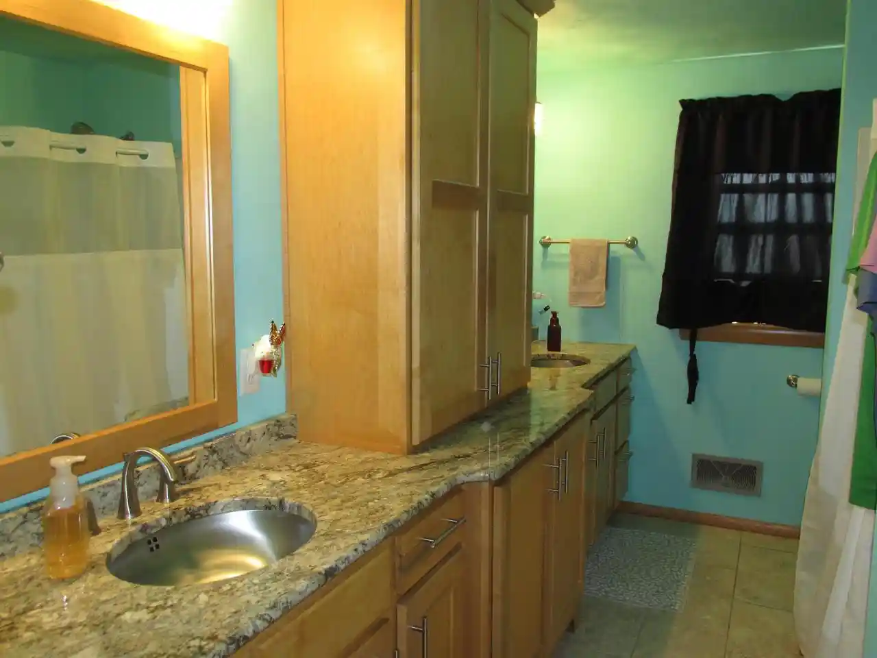 Photo 3 of Single family home for sale at 1047 E Pershing Street Street, Appleton, WI 54911 | MLS# 50331650 | Listing updated on 2026-09-21