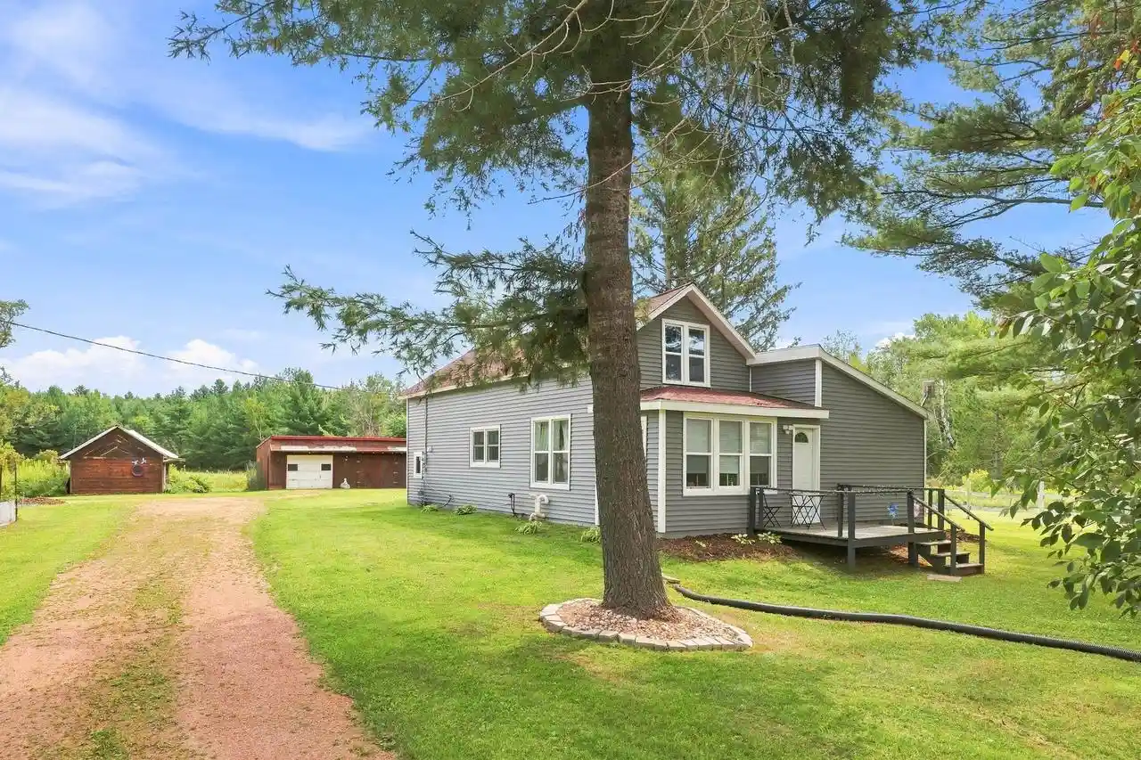 Photo 2 of Single family home for sale at 3331 Stony Road Road, Stevens Point, WI 54481 | MLS# 22604166 | Listing updated on 2026-09-01