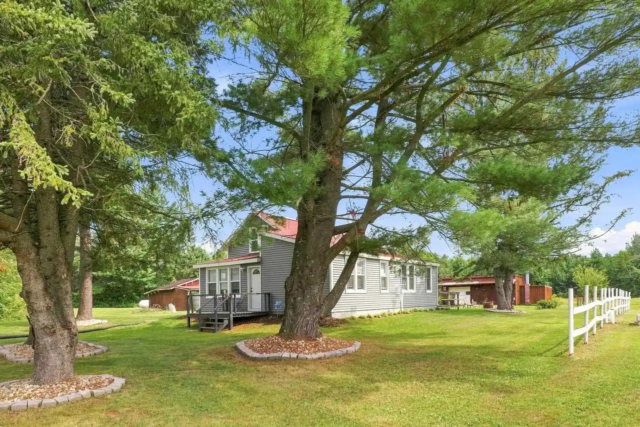 Photo 3 of Single family home for sale at 3331 Stony Road Road, Stevens Point, WI 54481 | MLS# 22604166 | Listing updated on 2026-09-01