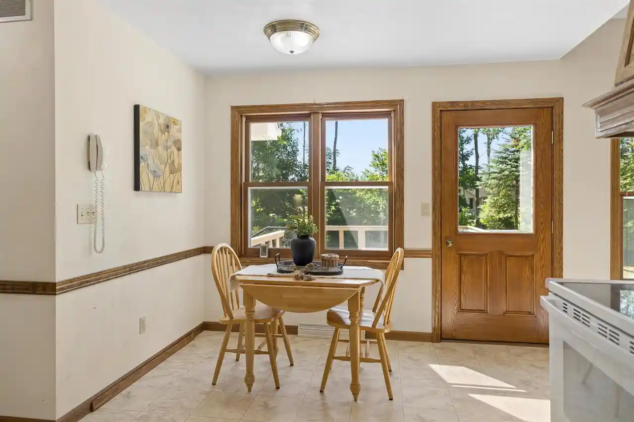 Photo 2 of Single family home for sale at 120 E Glenbrook Dr Dr, Pulaski, WI 54162 | MLS# 50331651 | Listing updated on 2026-09-08