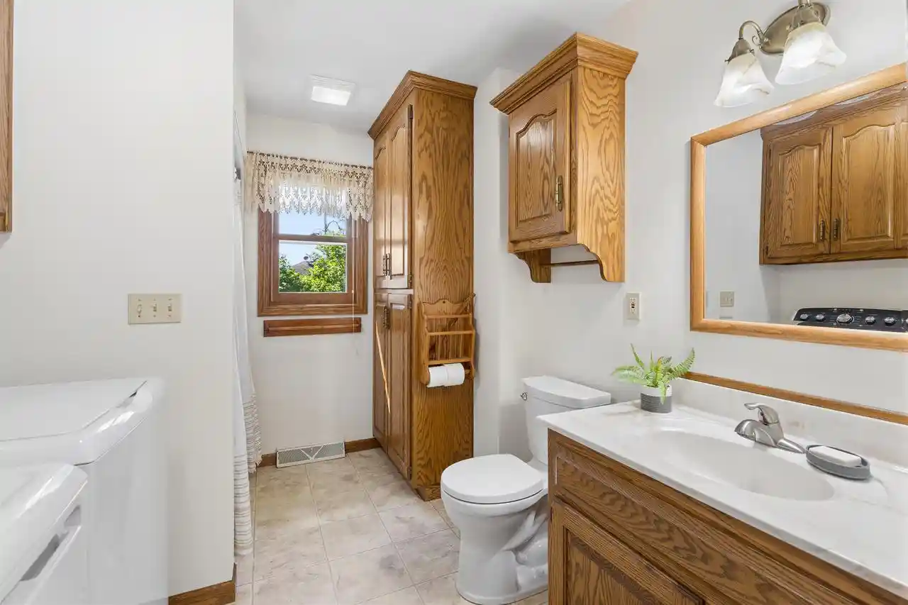 Photo 3 of Single family home for sale at 120 E Glenbrook Dr Dr, Pulaski, WI 54162 | MLS# 50331651 | Listing updated on 2026-09-08