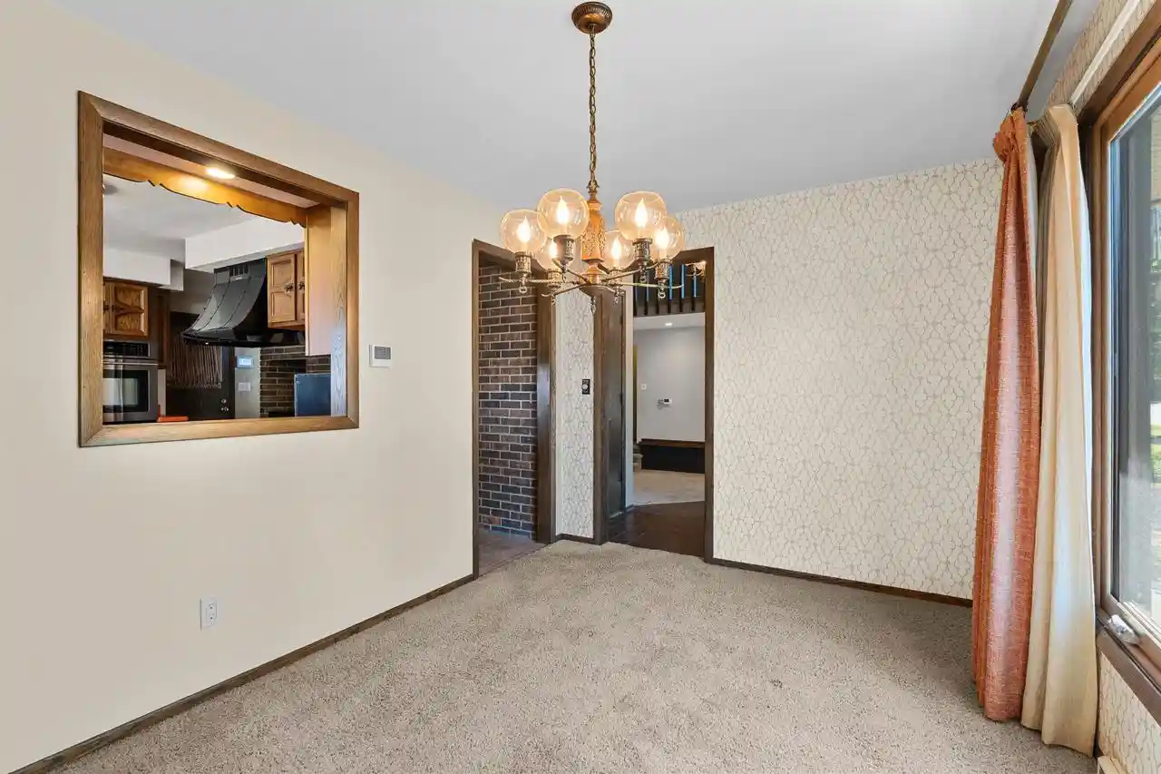 Photo 4 of Single family home for sale at 1710 W Marquette Street Street, Appleton, WI 54914 | MLS# 50331645 | Listing updated on 2026-09-14