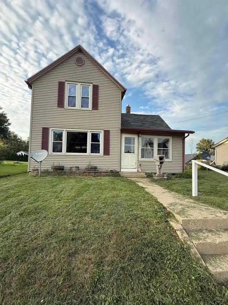 Photo 1 of Single family home for sale at 934 E Garden Street Street, Freeport, IL 61032 | MLS# 2031297 | Listing updated on 2026-09-10