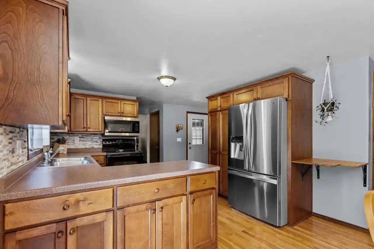 Photo 3 of Sale Pending at 431 Robert Lane Lane, Green Bay, WI 54311 | MLS# 50331661 | Listing updated on 2026-09-22