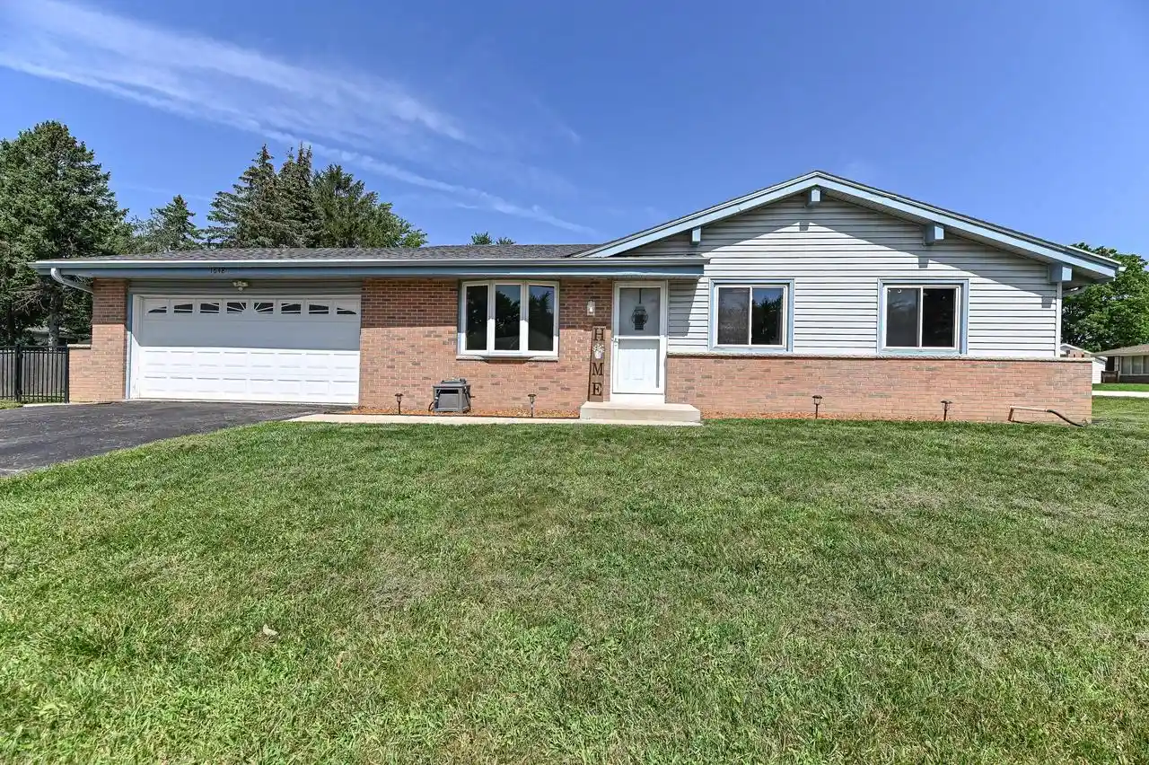Photo 1 of Single family home for sale at 1648 Kuiper Lane Lane, Mount Pleasant, WI 53406 | MLS# 1977818 | Listing updated on 2026-08-31