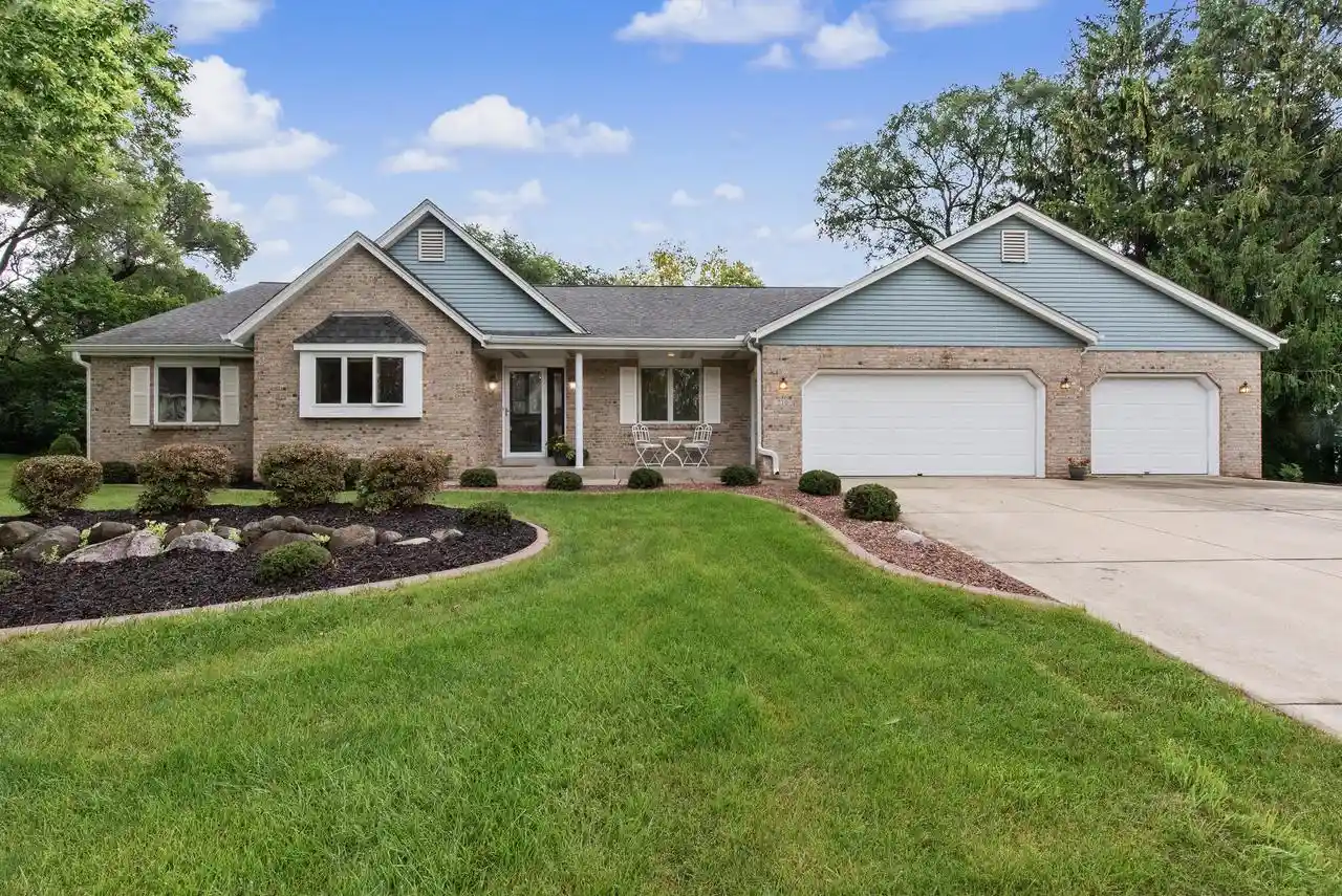 Photo 1 of Single family home for sale at 210 Riveredge Ct, Thiensville, WI 53092 | MLS# 1977825 | Listing updated on 2026-09-09