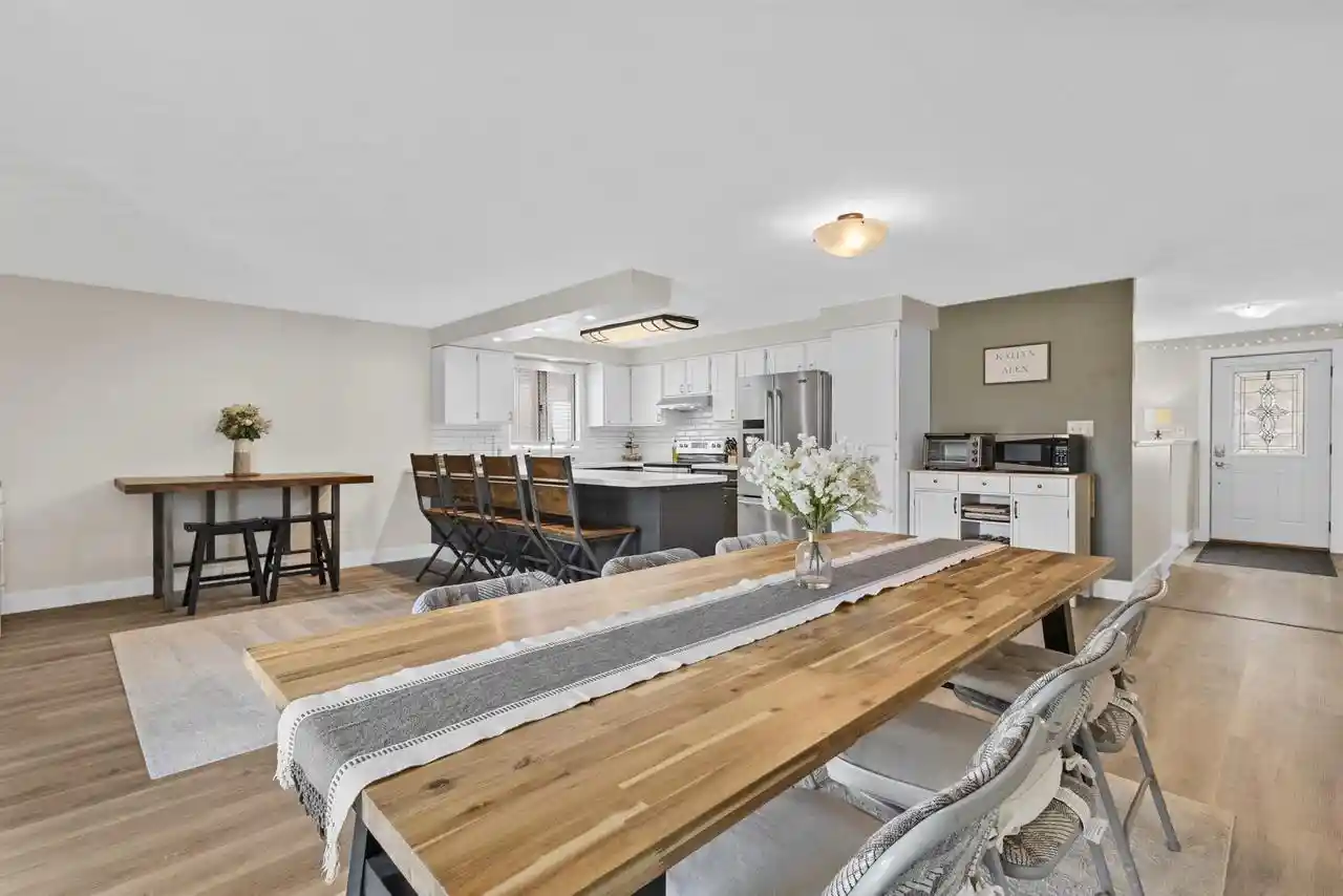 Photo 2 of Single family home for sale at 546 E Coolidge Avenue Avenue, Appleton, WI 54915 | MLS# 50331668 | Listing updated on 2026-08-30