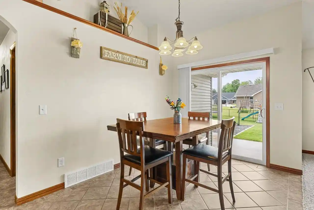 Photo 3 of Single family home for sale at 4866 N Wren Dr Dr, Appleton, WI 54913 | MLS# 50331665 | Listing updated on 2026-08-29