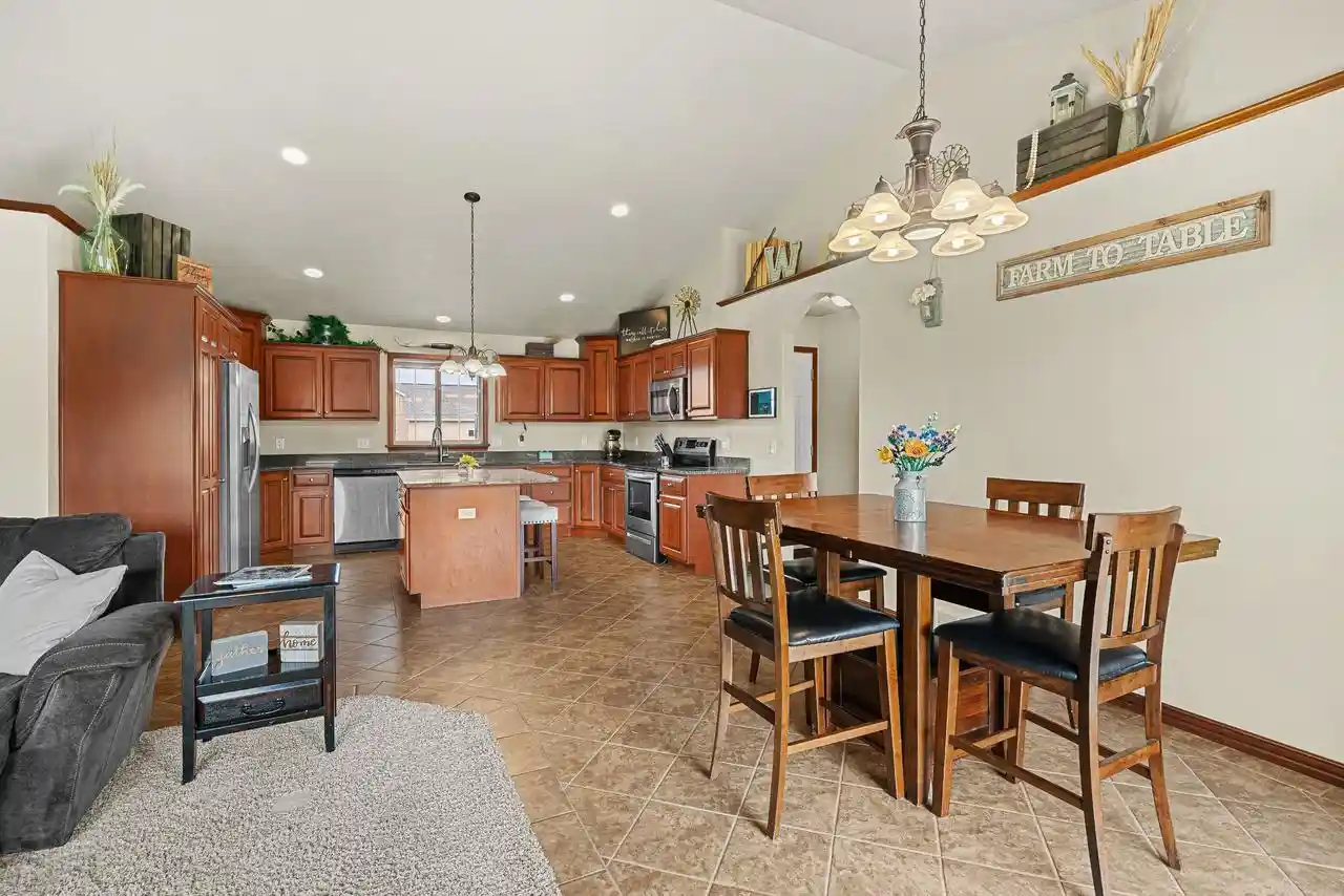 Photo 3 of Single family home for sale at 4866 N Wren Dr Dr, Appleton, WI 54913 | MLS# 50331665 | Listing updated on 2026-08-29