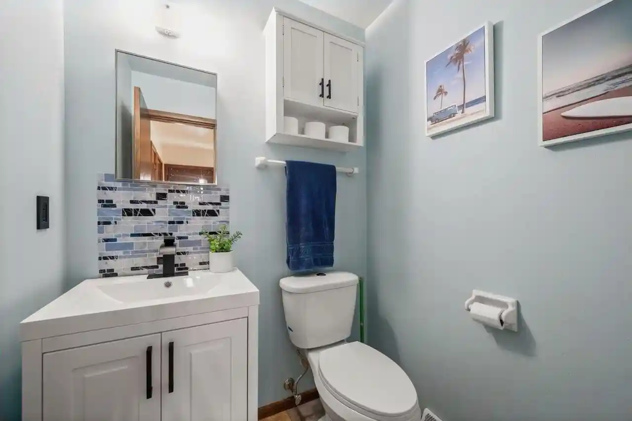 Photo 4 of Single family home for sale at 924 S 116Th Street Street, West Allis, WI 53214 | MLS# 1977834 | Listing updated on 2026-09-02