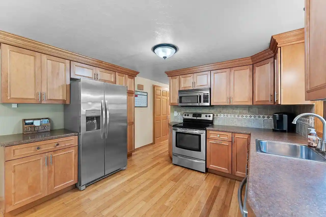 Photo 4 of Sale Pending at 1307 Sunray Lane Lane, Green Bay, WI 54313 | MLS# 50331675 | Listing updated on 2026-09-24