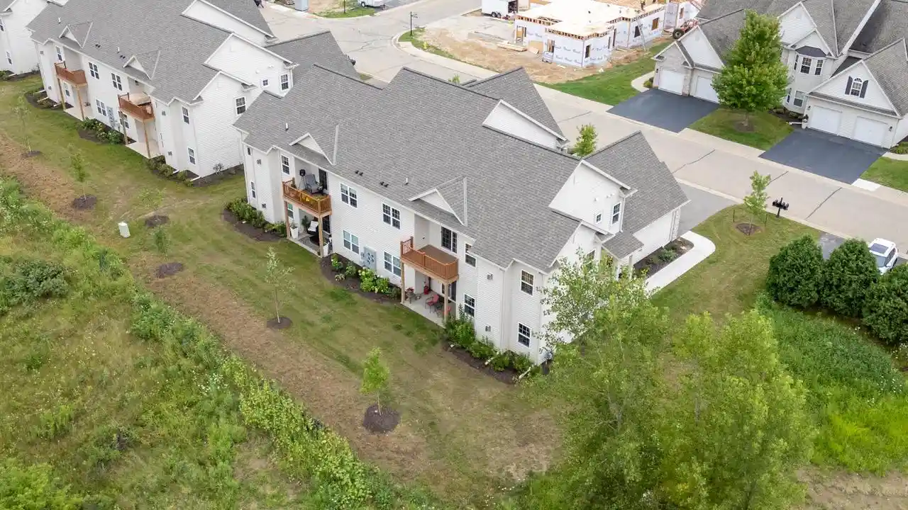 2nd image of 1813 Horseshoe Ln Ln, Slinger, WI 53086