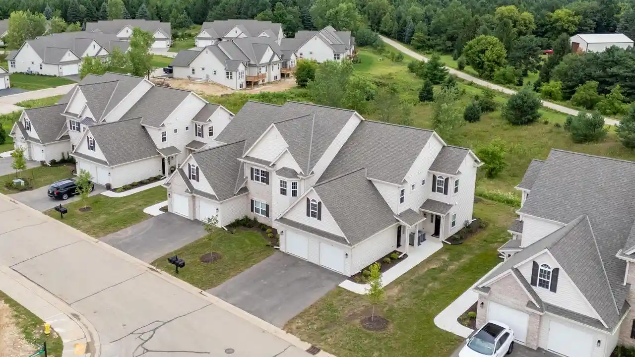 54th image of 1813 Horseshoe Lane Lane #416-1, Slinger, WI 53086 | MLS# 1977839
