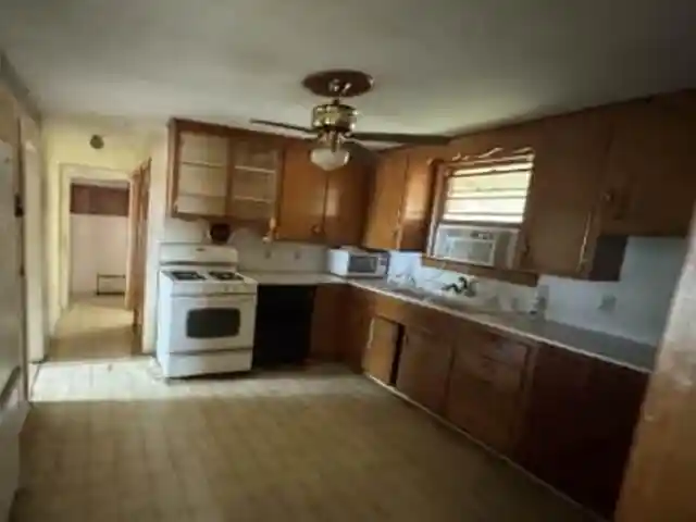 4th image of 312 N Elm Street Street, Endeavor, WI 53930 | MLS# 1977836