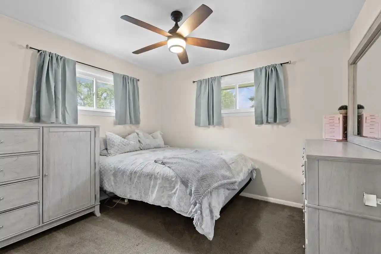 Photo 3 of Sale Pending at 4908 W Lynndale Avenue Avenue, Milwaukee, WI 53220 | MLS# 1977846 | Listing updated on 2026-08-31
