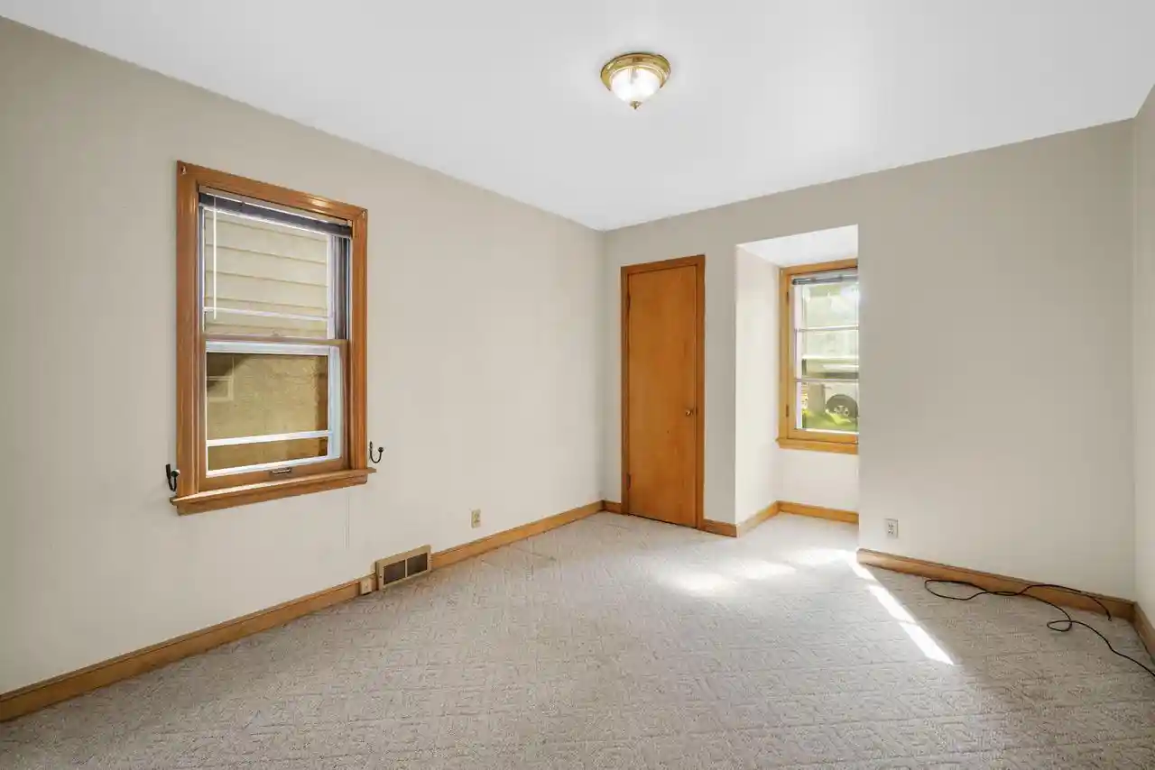 Photo 3 of Single family home for sale at 3300 S 14th Street Street, Milwaukee, WI 53215 | MLS# 1977848 | Listing updated on 2026-09-02