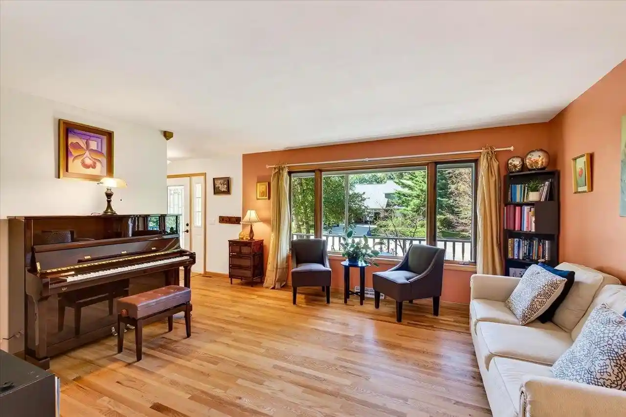Photo 2 of Single family home for sale at 827 Ridge View Lane Lane, Oregon, WI 53575 | MLS# 2031318 | Listing updated on 2026-09-15