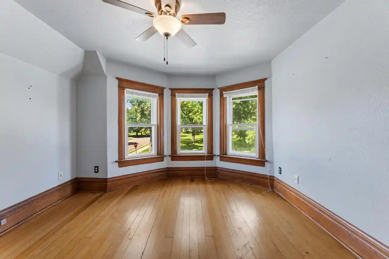 Photo 3 of Single family home for sale at 304 Jefferson Street E Street E, Caledonia, MN 55921 | MLS# 1977863 | Listing updated on 2026-08-26