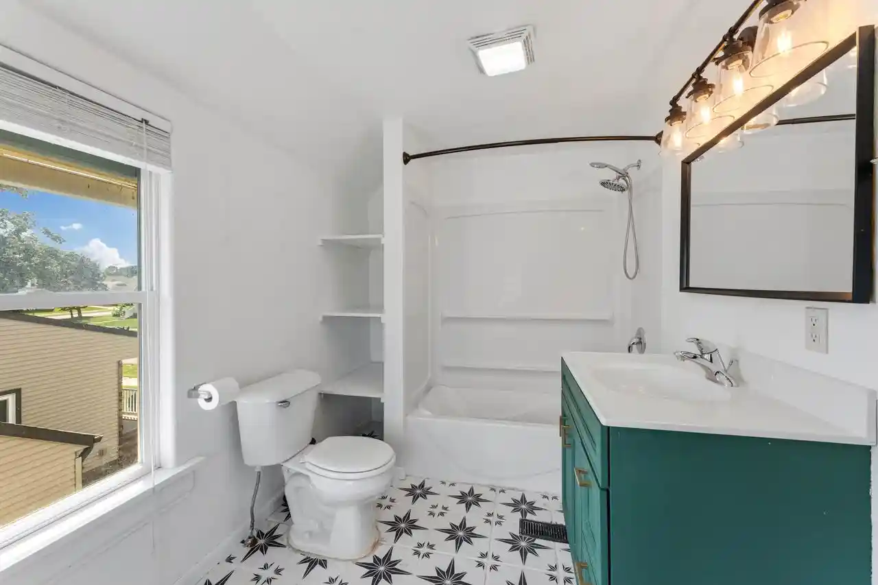Photo 4 of Single family home for sale at 304 Jefferson Street E Street E, Caledonia, MN 55921 | MLS# 1977863 | Listing updated on 2026-08-26