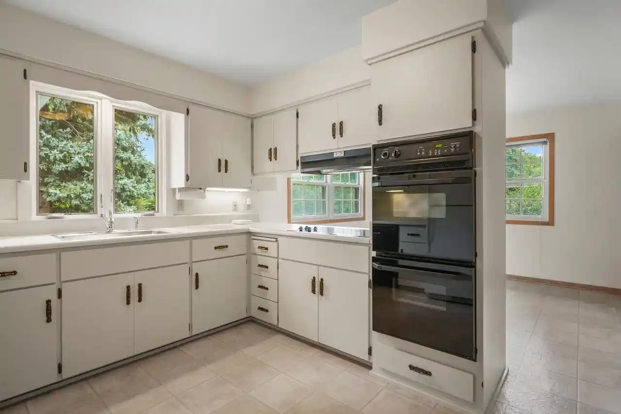 Photo 3 of Single family home for sale at 500 Frost Woods Rd, Monona, WI 53716 | MLS# 2031332 | Listing updated on 2026-09-19