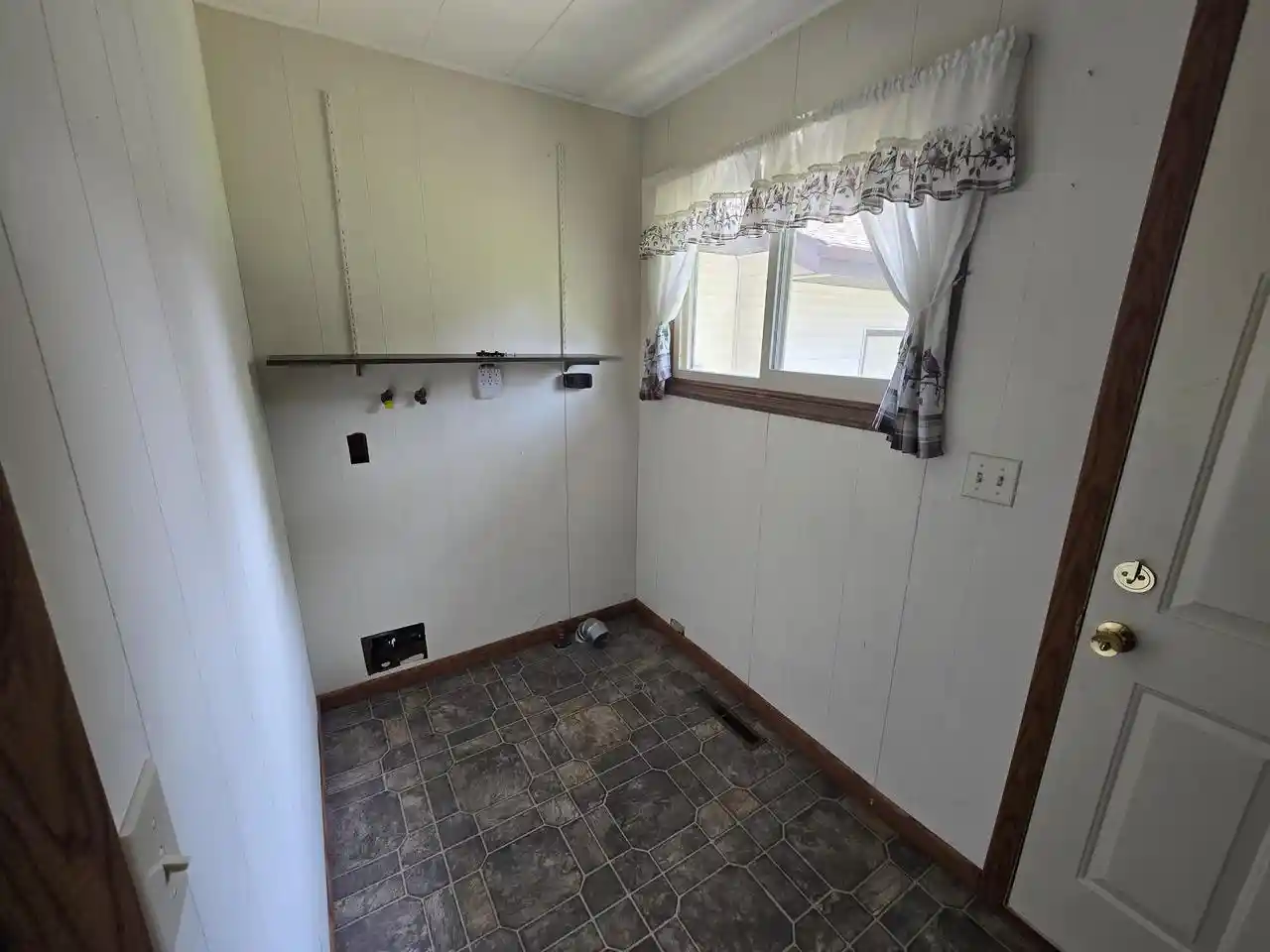 Photo 2 of Single family home for sale at 2810 12th Street South, Wisconsin Rapids, WI 54494 | MLS# 22604180 | Listing updated on 2026-09-16