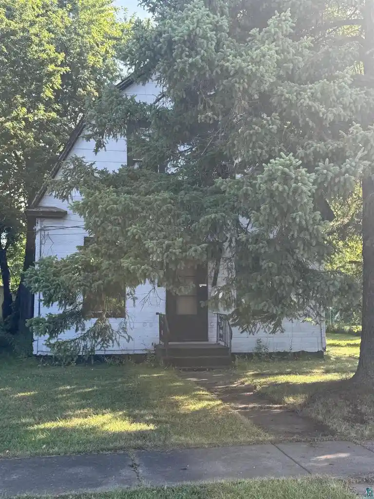 Photo 1 of Sale Pending at 5115 E 1st St St, Superior, WI 54880 | MLS# 6127607 | Listing updated on 2026-08-30