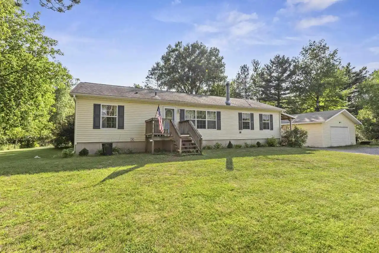 Photo 1 of Single family home for sale at N4195 State Hwy 180, Marinette, WI 54143 | MLS# 50331698 | Listing updated on 2026-09-01