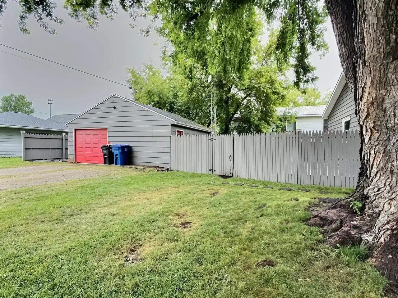 4th image of 516 E Custer Avenue Avenue, Oshkosh, WI 54901 | MLS# 50331702