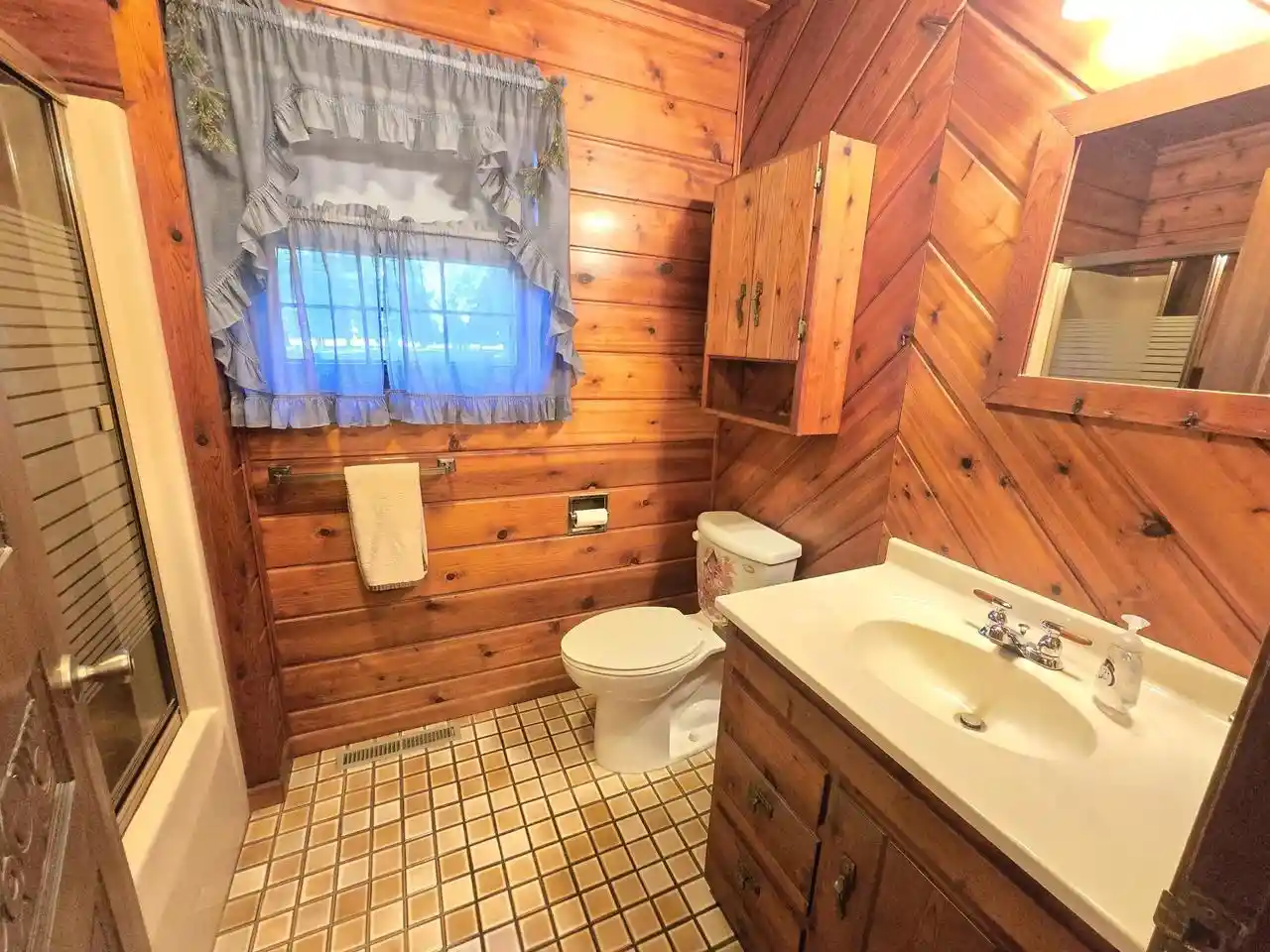 Photo 4 of Single family home for sale at 8531 Lake Road Road, Wisconsin Rapids, WI 54494 | MLS# 22604189 | Listing updated on 2026-09-09