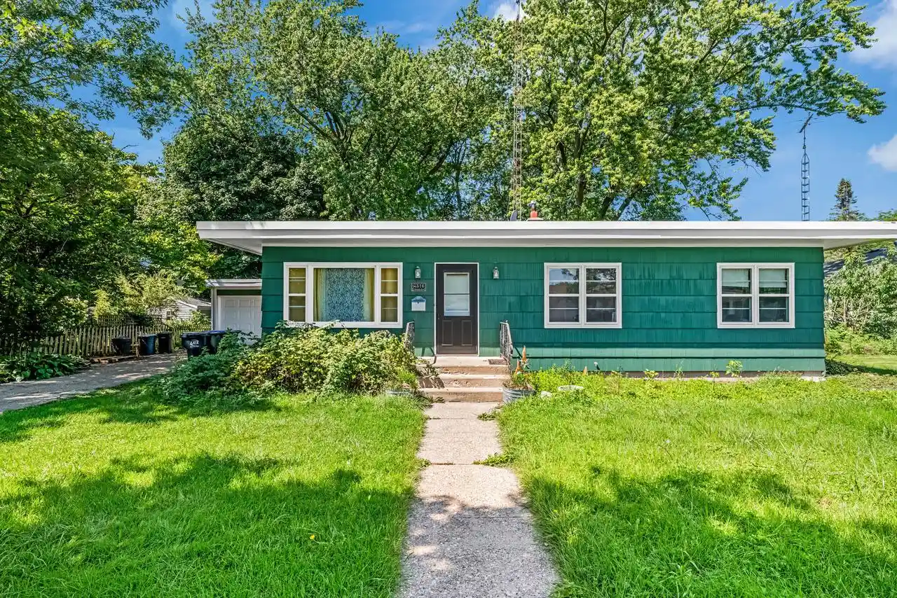 Photo 1 of Single family home for sale at 516 N Washington Street Street, Elkhorn, WI 53121 | MLS# 1977907 | Listing updated on 2026-09-08
