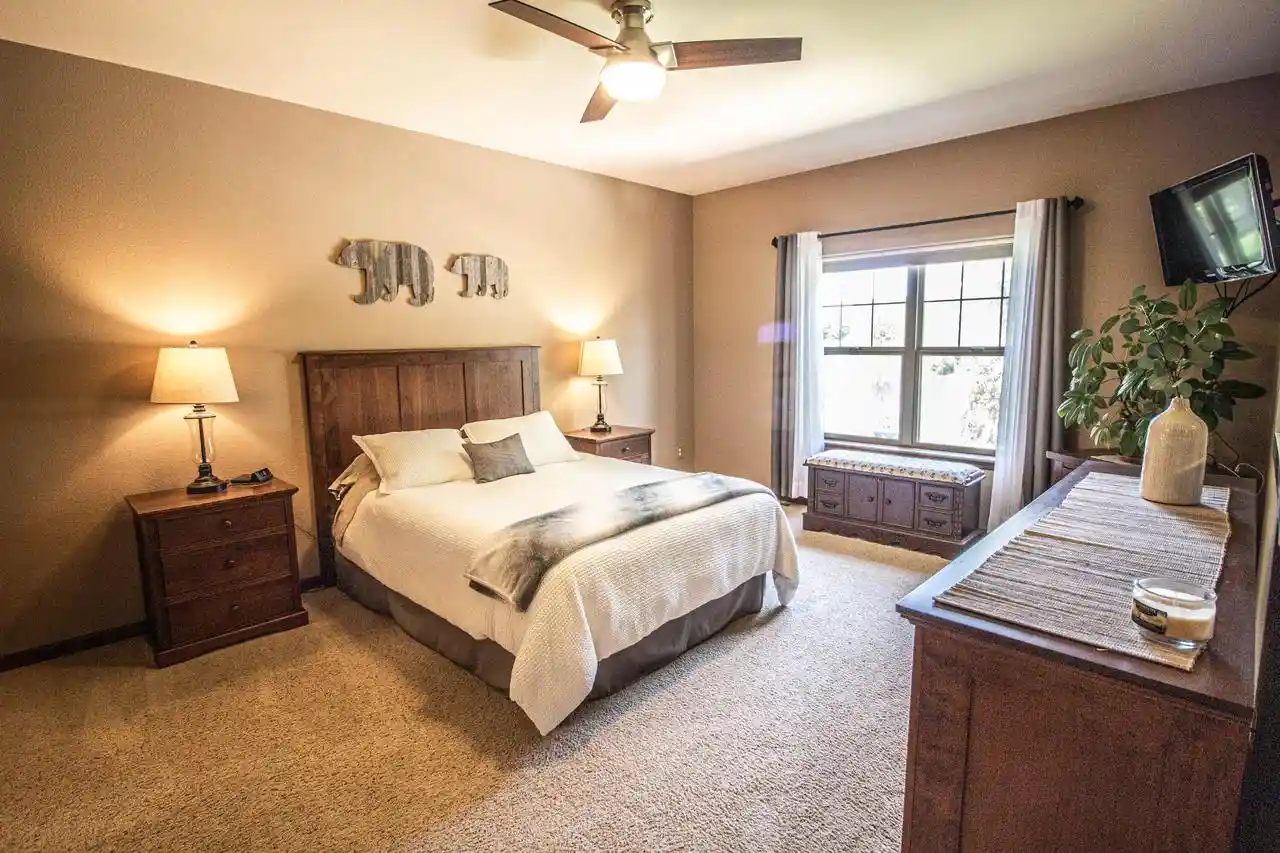 Photo 3 of Single family home for sale at 3028 Tanglewood Dr Dr, Waukesha, WI 53189 | MLS# 1977908 | Listing updated on 2026-08-31