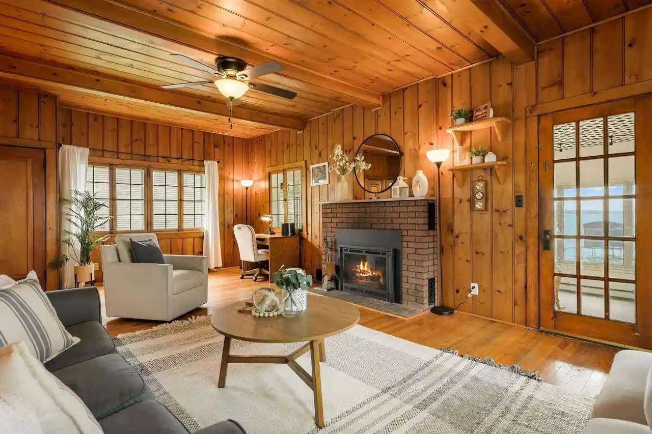 Photo 4 of Single family home for sale at 4503 Larson St, Mcfarland, WI 53558 | MLS# 2031351 | Listing updated on 2026-09-09