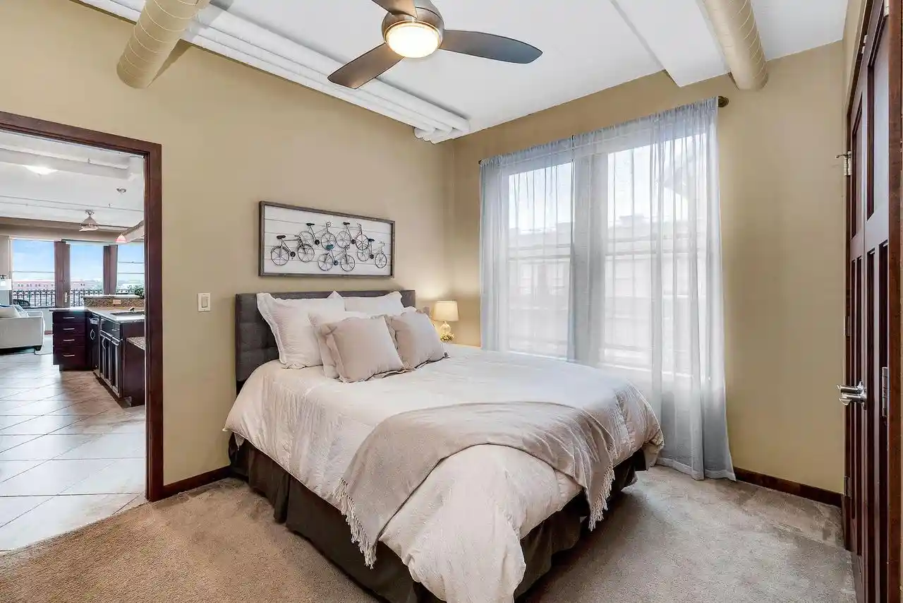 Photo 4 of Condo for sale at 102 N Water St #706, Milwaukee, WI 53202 | MLS# 1977913 | Listing updated on 2026-09-18